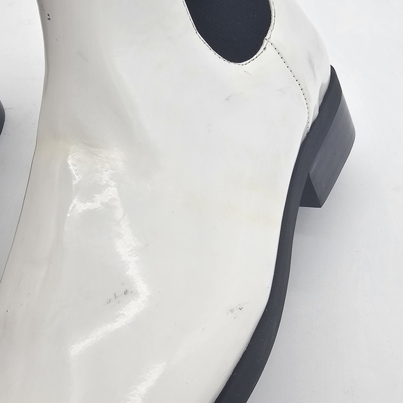 Jeffrey Campbell Emry Chelsea Boots Pointed Toe Side Panel White Leather Size 6 - Picture 12 of 16